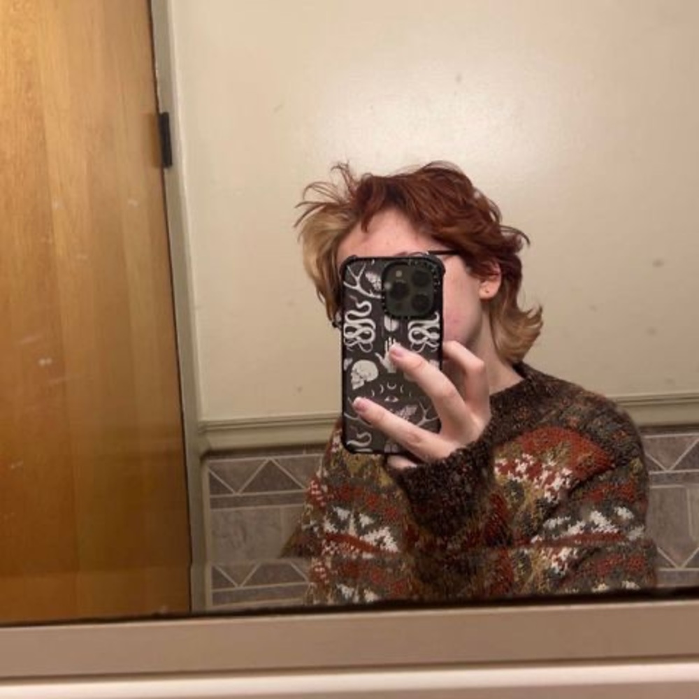 Meet your Posher, Mobii